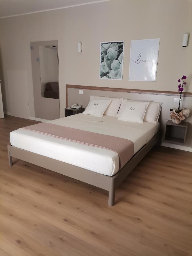 Dimora Donna Dora - Albergo Diffuso San Martino in Pensilis ภายนอก รูปภาพ